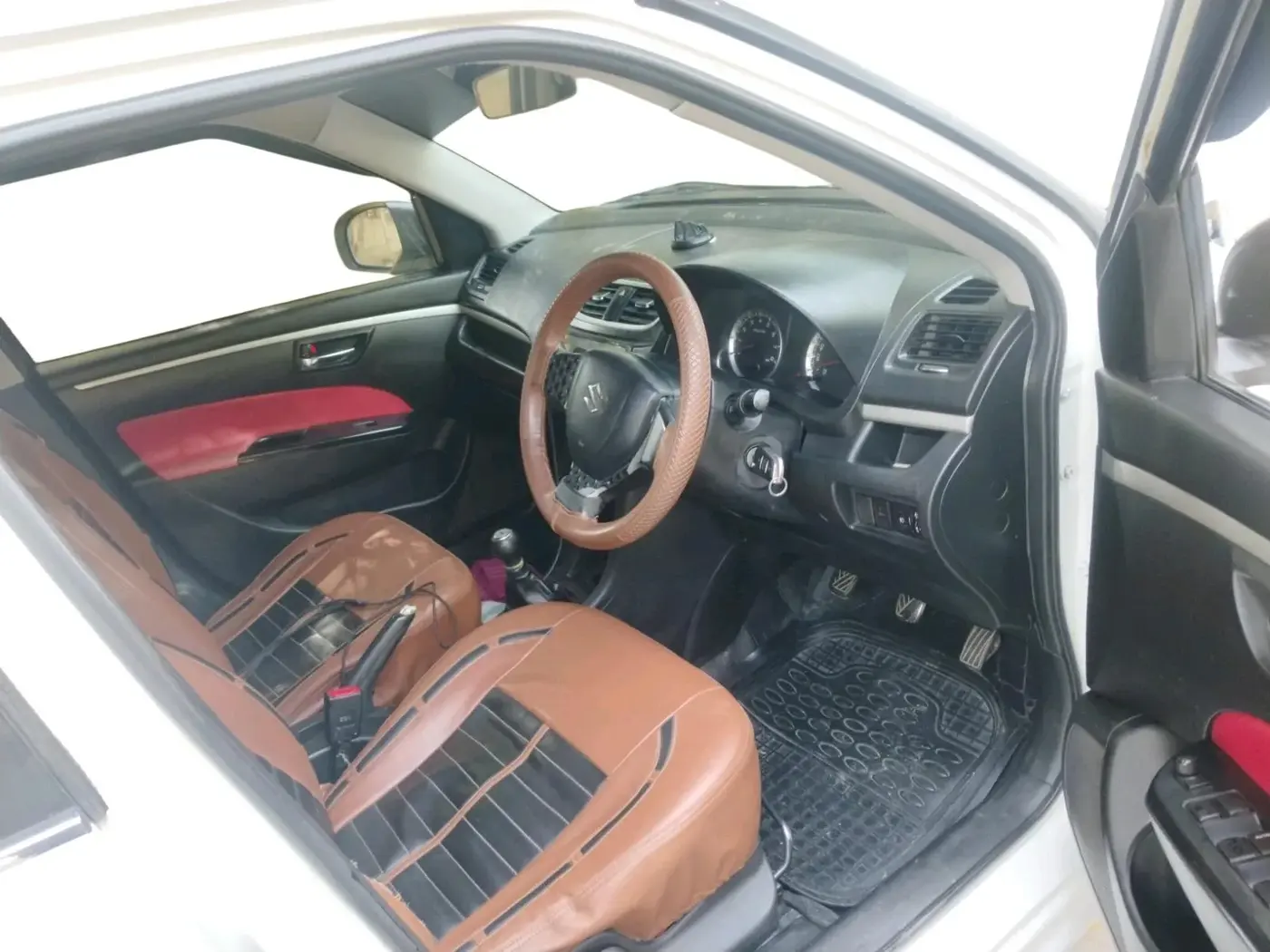 2016 Maruti Swift VXI, Petrol, Manual, 62,317 km, interior