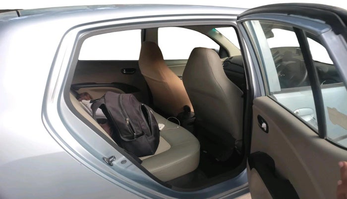 2011 Hyundai i10 MAGNA 1.2, Petrol, Manual, 48,659 km, interior