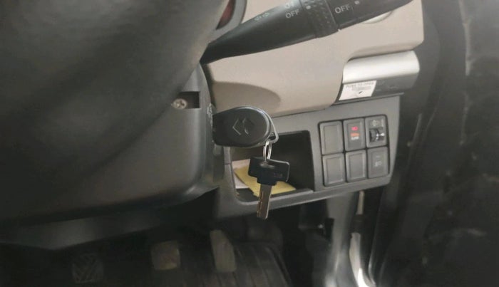 2015 Maruti Wagon R 1.0 VXI, Petrol, Manual, 53,349 km, interior