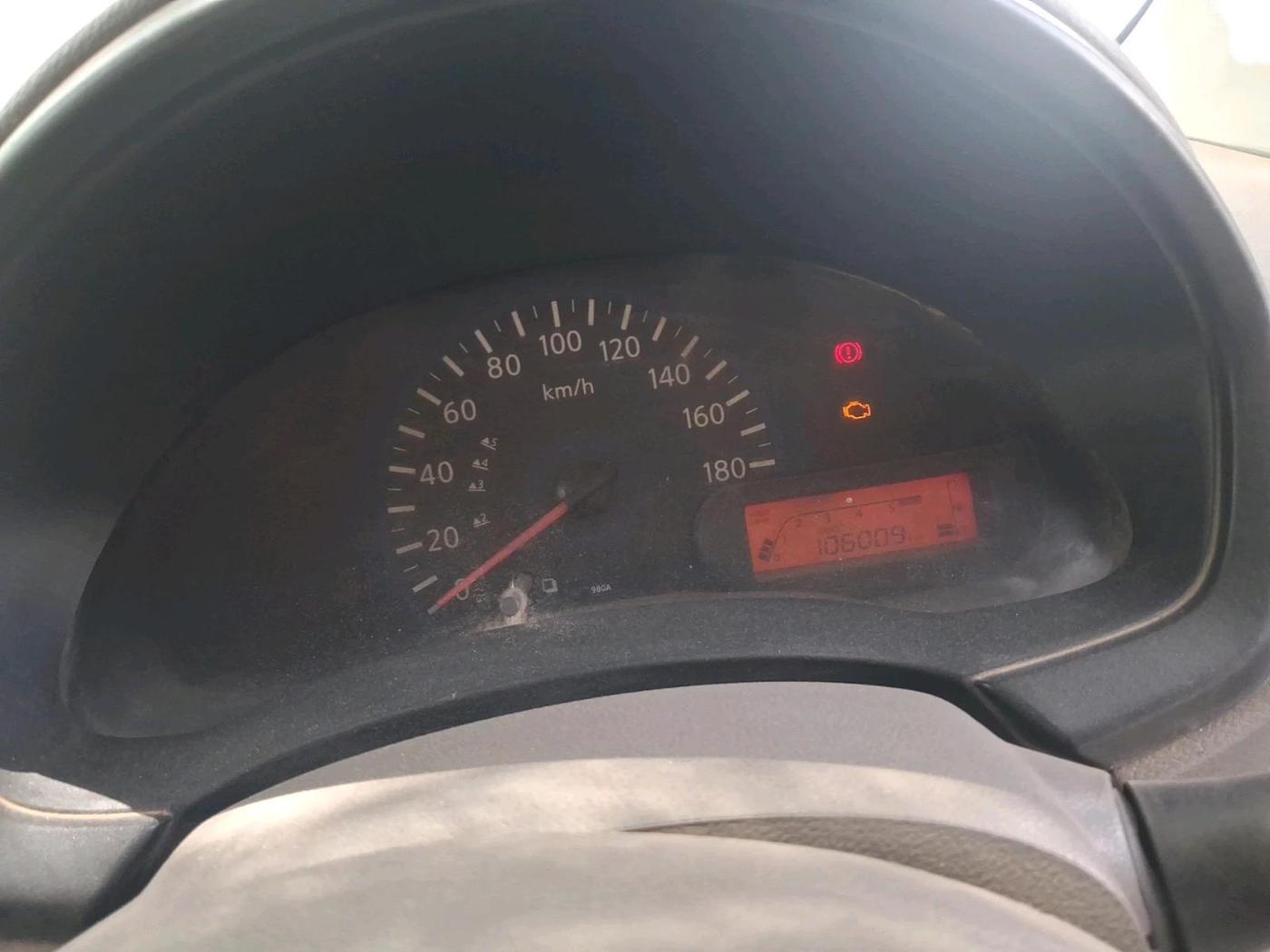 2014 Datsun Go T, Petrol, Manual, 1,06,009 km, interior