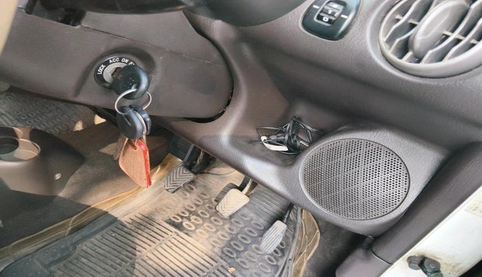 2011 Hyundai Santro Xing GL PLUS, CNG, Manual, 1,26,537 km, interior