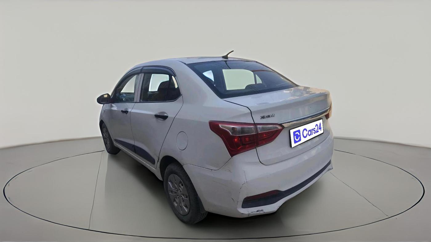 2018 Hyundai Xcent E, CNG, Manual, 96,307 km, exterior