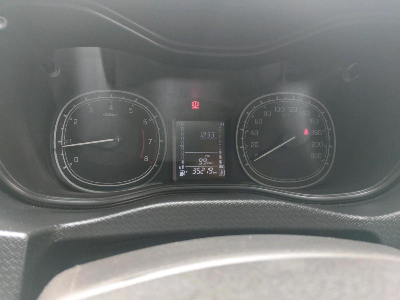 2022 Maruti Vitara Brezza VXI, Petrol, Manual, 35,219 km, interior
