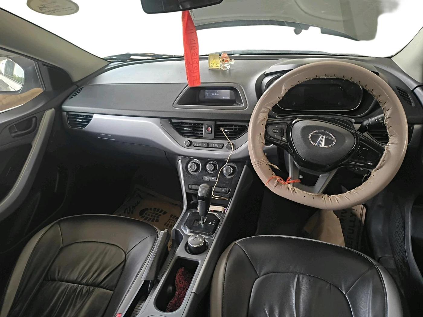 2021 Tata NEXON XMA SUNROOF PETROL, Petrol, Automatic, 74,650 km, interior