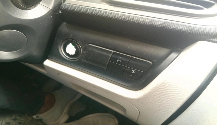 2021 Tata ALTROZ XZ PETROL, Petrol, Manual, 72,979 km, interior