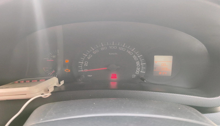2011 Maruti Swift LXI, CNG, Manual, 1,77,328 km, interior