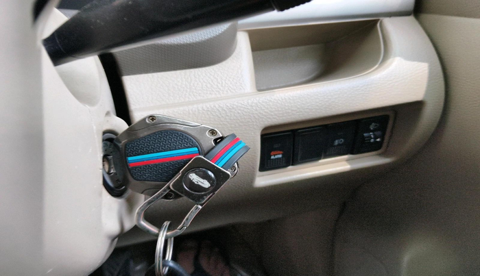 2012 Maruti Ertiga ZXI, Petrol, Manual, 2,28,080 km, interior