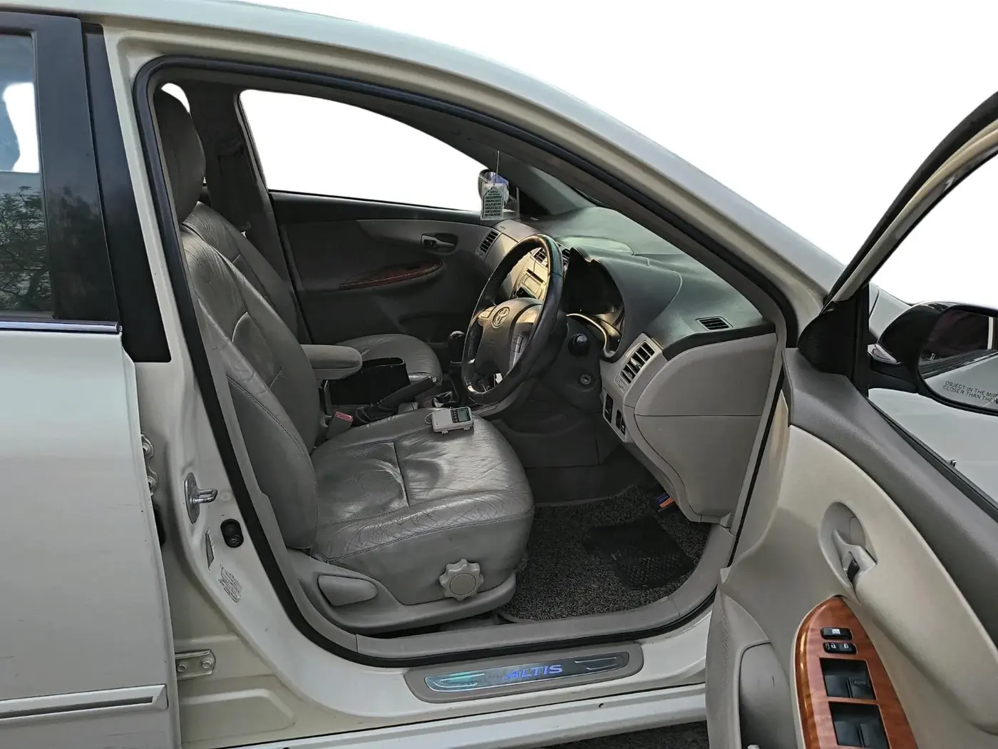 2011 Toyota Corolla Altis G PETROL, Petrol, Manual, 1,54,651 km, interior