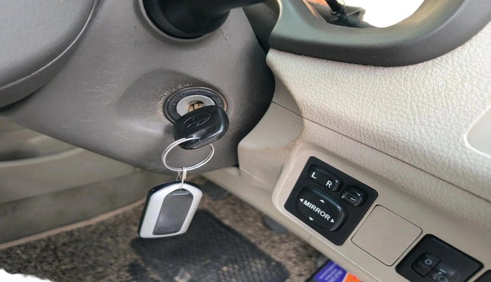 2011 Toyota Corolla Altis G PETROL, Petrol, Manual, 1,54,651 km, interior