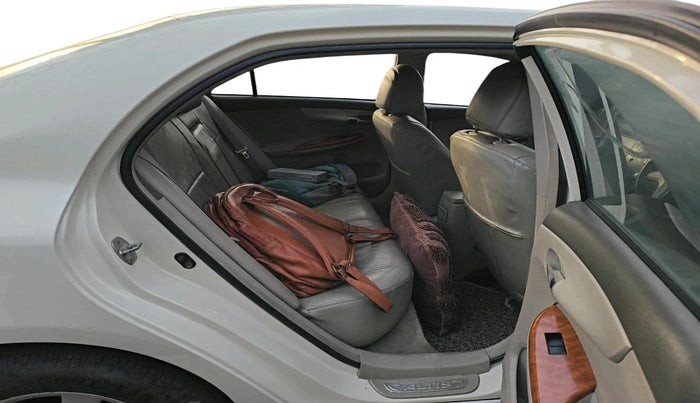 2011 Toyota Corolla Altis G PETROL, Petrol, Manual, 1,54,651 km, interior