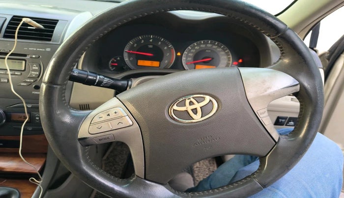 2011 Toyota Corolla Altis G PETROL, Petrol, Manual, 1,54,651 km, interior