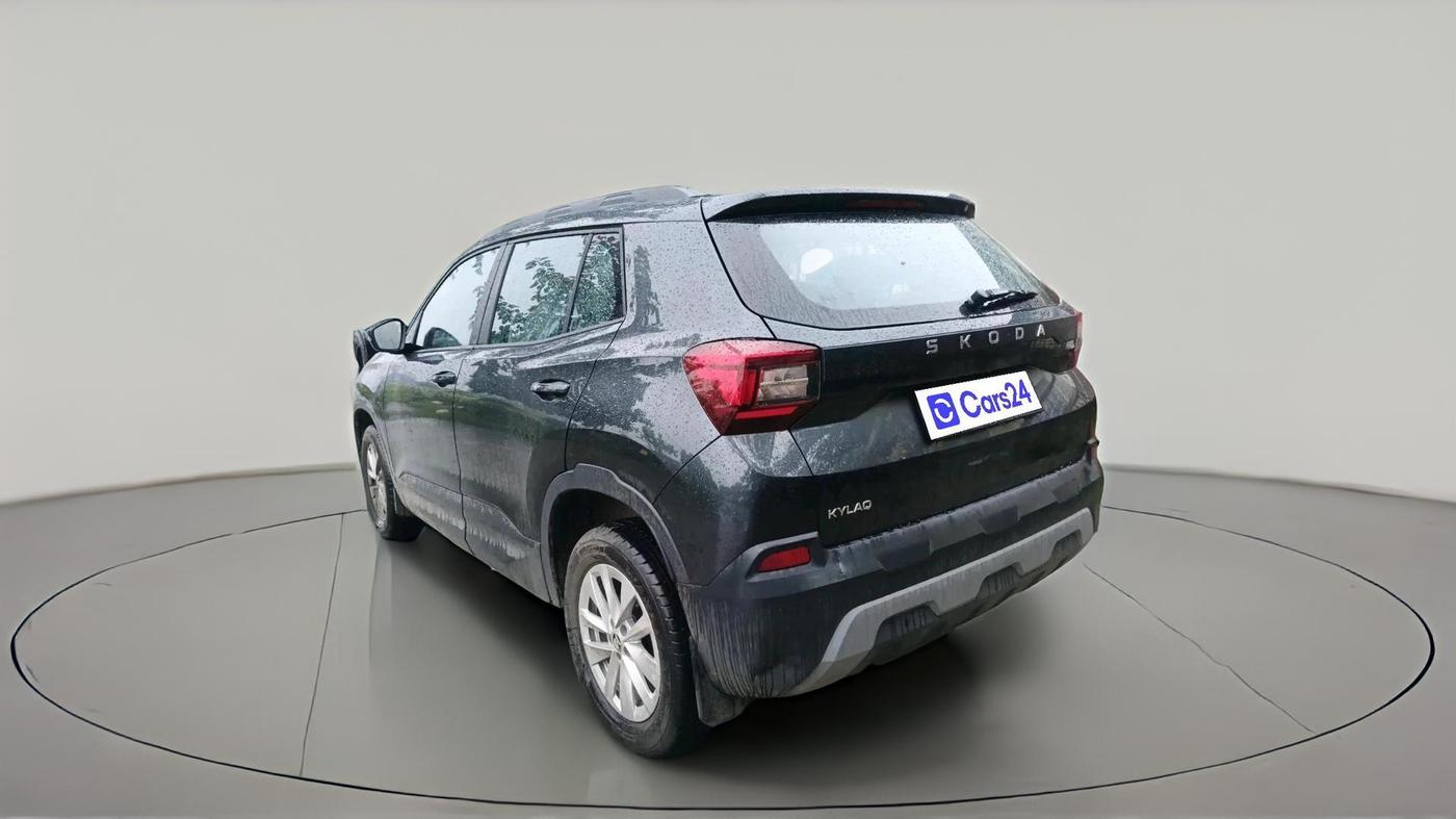 2026 Skoda Kylaq Signature AT, Petrol, Automatic, 730 km, exterior