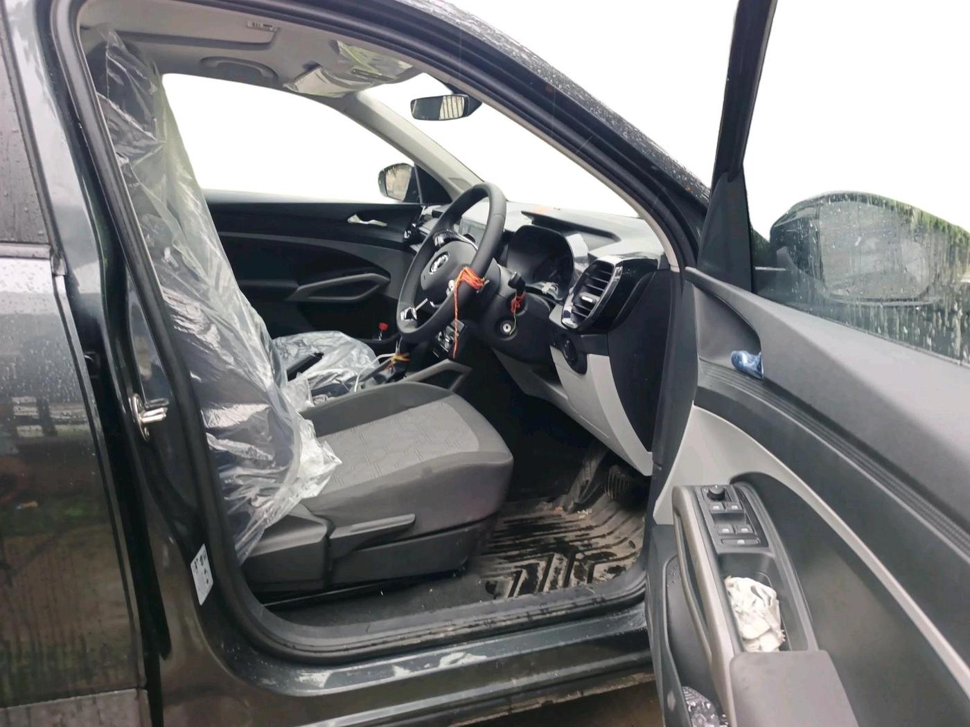 2026 Skoda Kylaq Signature AT, Petrol, Automatic, 730 km, interior