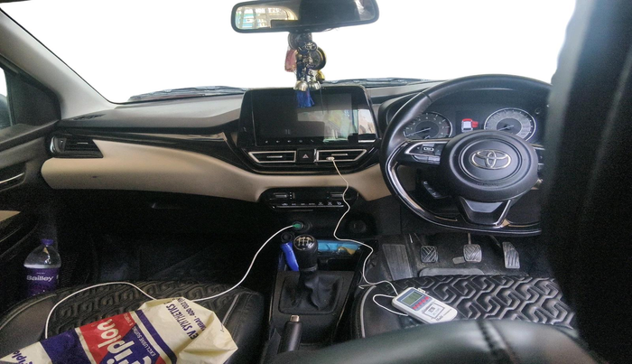 2023 Toyota Glanza V, Petrol, Manual, 38,783 km, interior