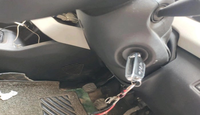 2024 Nissan MAGNITE XE, Petrol, Manual, 14,442 km, interior