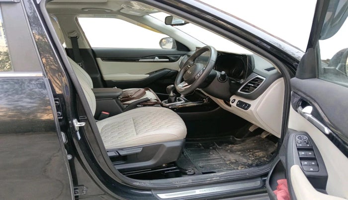 2022 KIA SELTOS HTX PETROL 1.5, Petrol, Manual, 11,197 km, interior