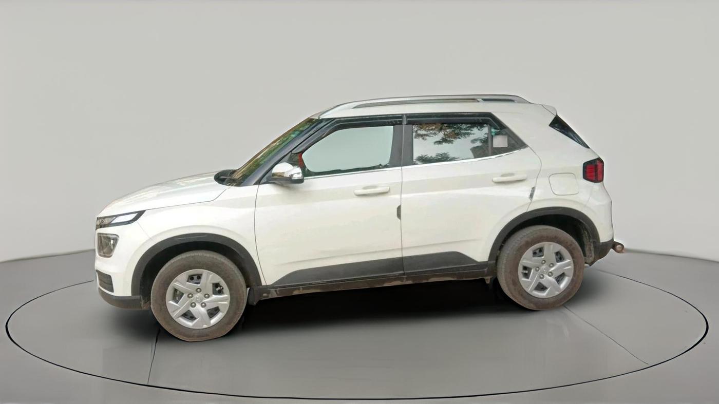 2022 Hyundai VENUE S(O) 1.2, Petrol, Manual, 7,572 km, exterior