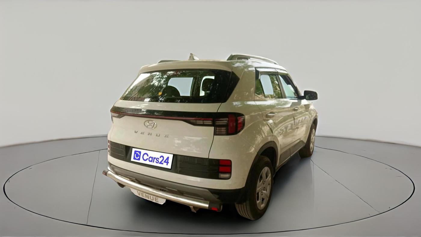2022 Hyundai VENUE S(O) 1.2, Petrol, Manual, 7,572 km, exterior