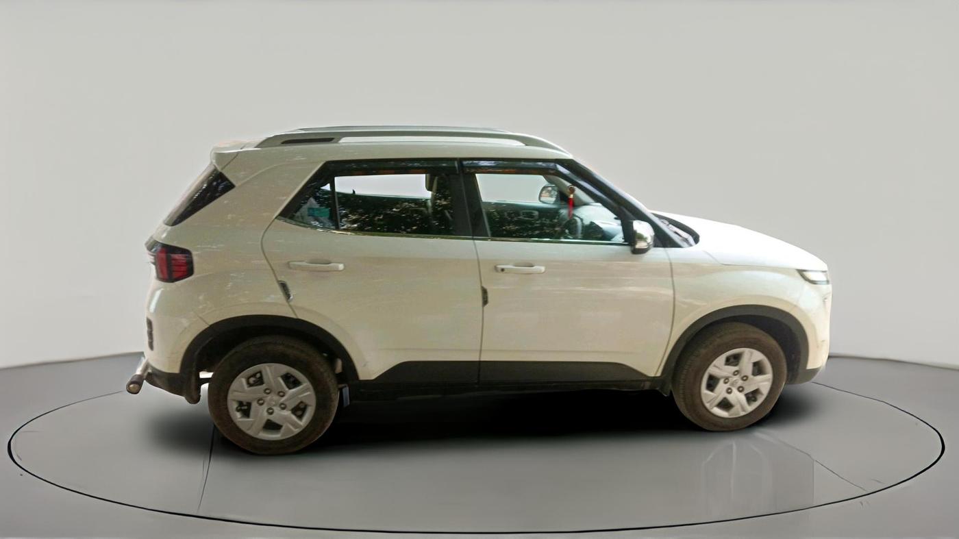2022 Hyundai VENUE S(O) 1.2, Petrol, Manual, 7,572 km, exterior