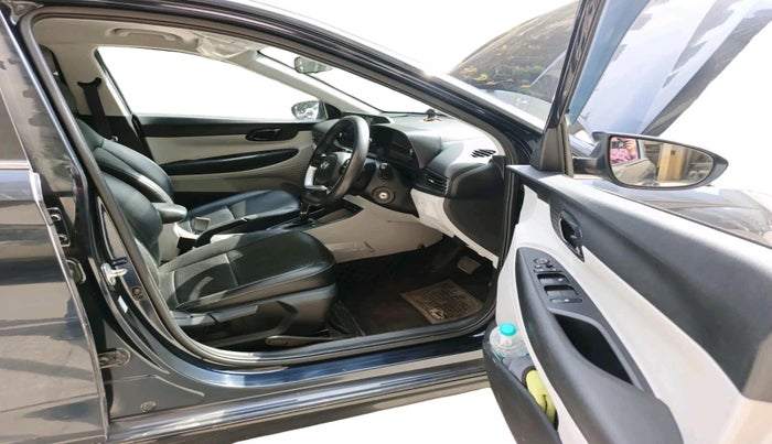 2024 Hyundai NEW I20 SPORTZ 1.2 IVT, Petrol, Automatic, 25,291 km, interior