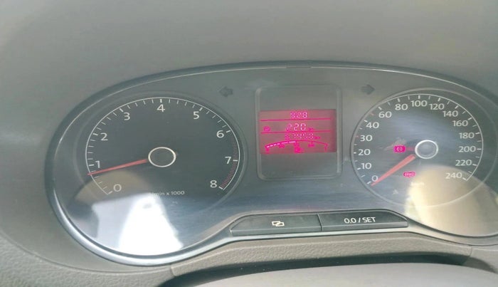 2011 Volkswagen Vento HIGHLINE 1.6 MPI, Petrol, Manual, 67,450 km, interior