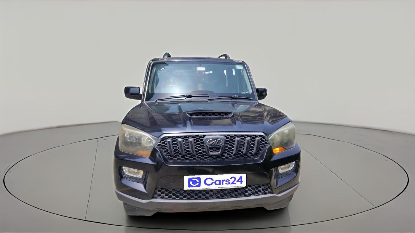 2017 Mahindra Scorpio S6 PLUS 1.99 INTELLI-HYBRID, Diesel, Manual, 94,791 km, exterior