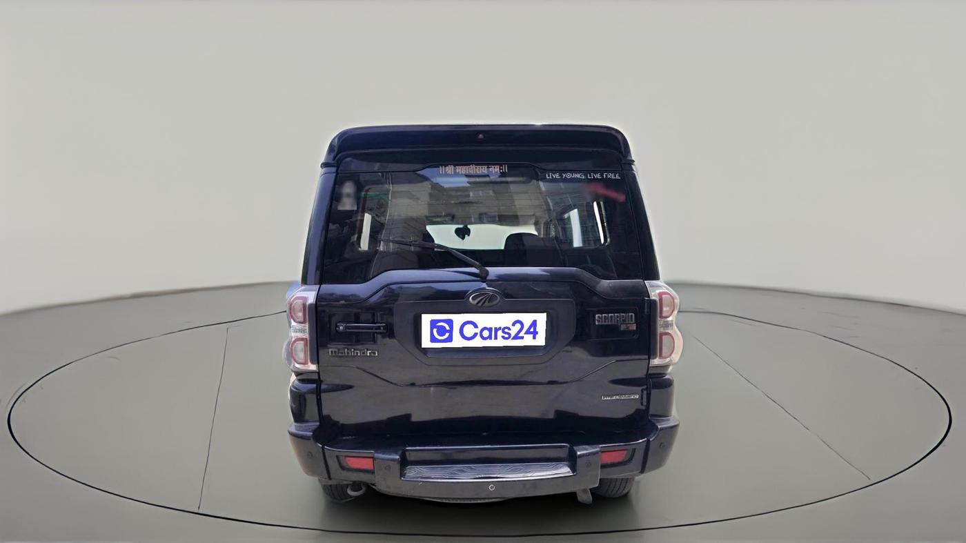 2017 Mahindra Scorpio S6 PLUS 1.99 INTELLI-HYBRID, Diesel, Manual, 94,791 km, exterior