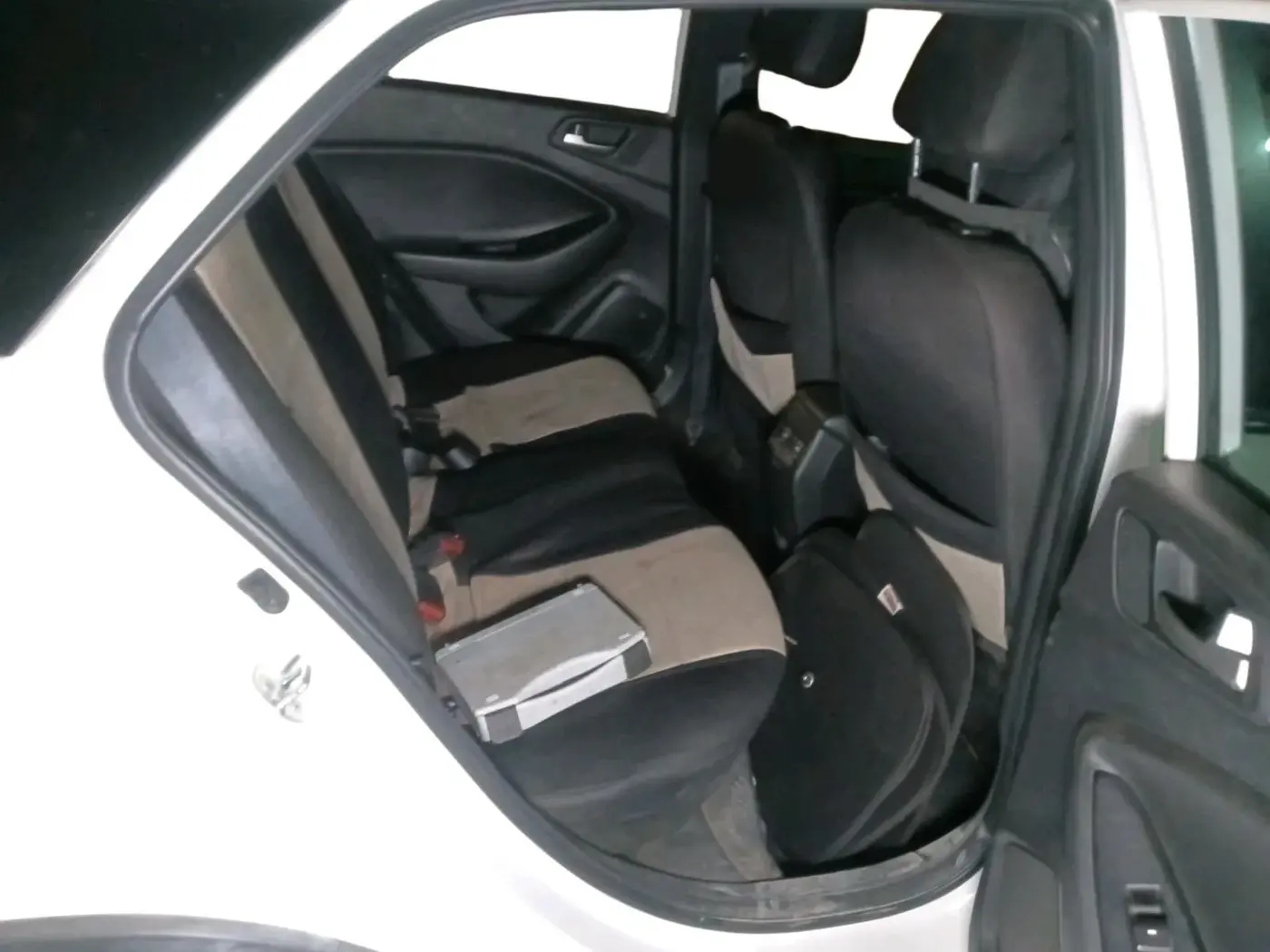 2016 Hyundai i20 Active 1.2 S, Petrol, Manual, 23,023 km, interior