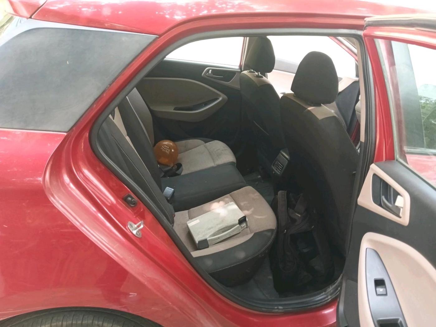 2015 Hyundai Elite i20 SPORTZ 1.2, Petrol, Manual, 1,58,192 km, interior