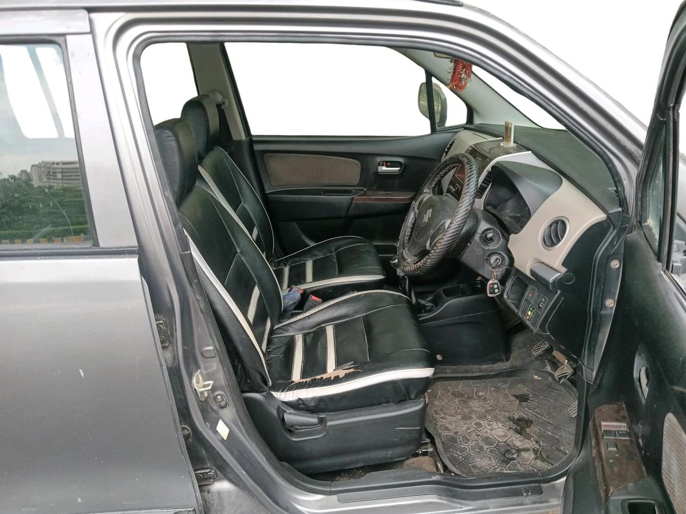 2013 Maruti Wagon R 1.0 LXI CNG, CNG, Manual, 1,62,020 km, interior