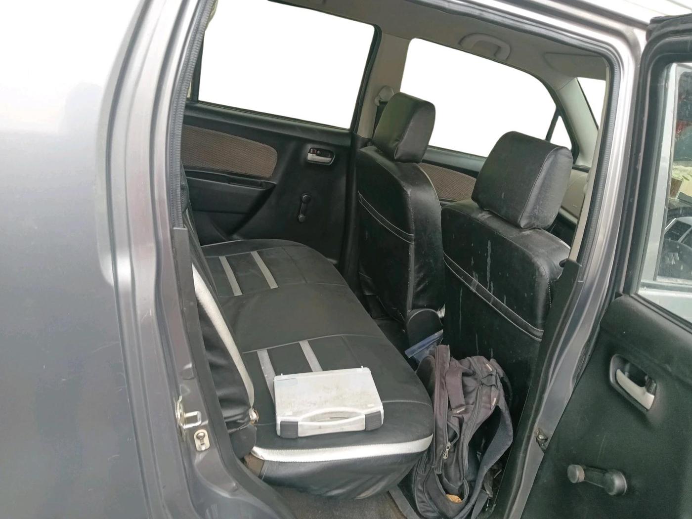 2013 Maruti Wagon R 1.0 LXI CNG, CNG, Manual, 1,62,020 km, interior