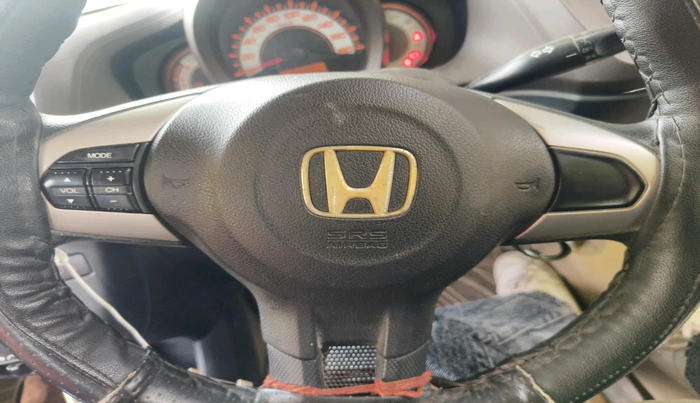 2013 Honda Brio V MT, Petrol, Manual, 29,682 km, interior