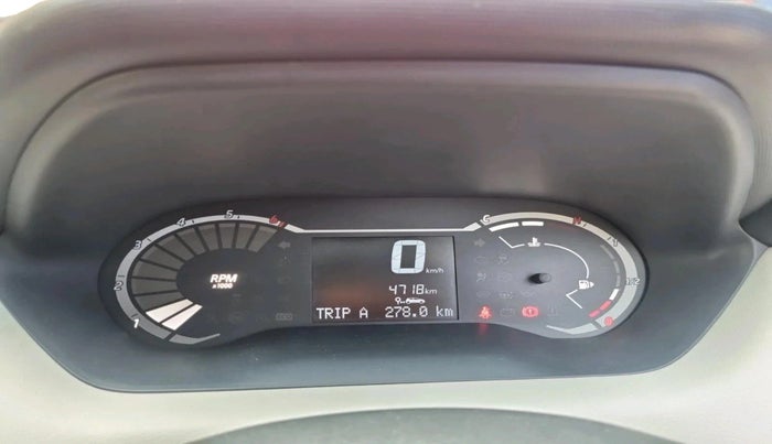 2024 Nissan MAGNITE XE, Petrol, Manual, 4,718 km, interior