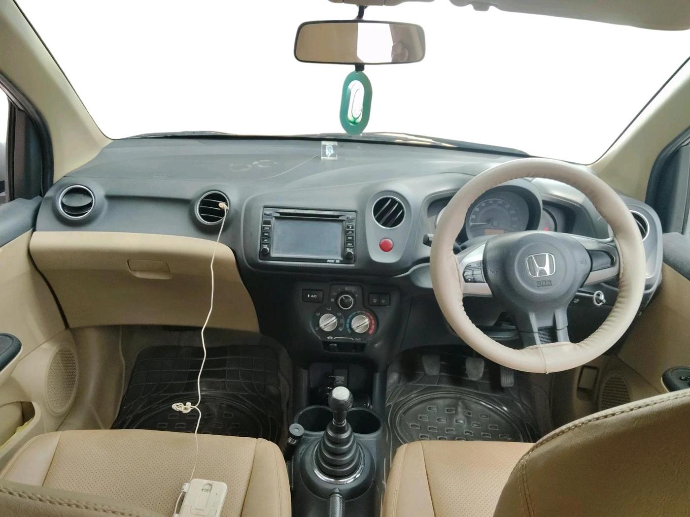 2015 Honda Amaze 1.2L I-VTEC VX, Petrol, Manual, 70,597 km, interior