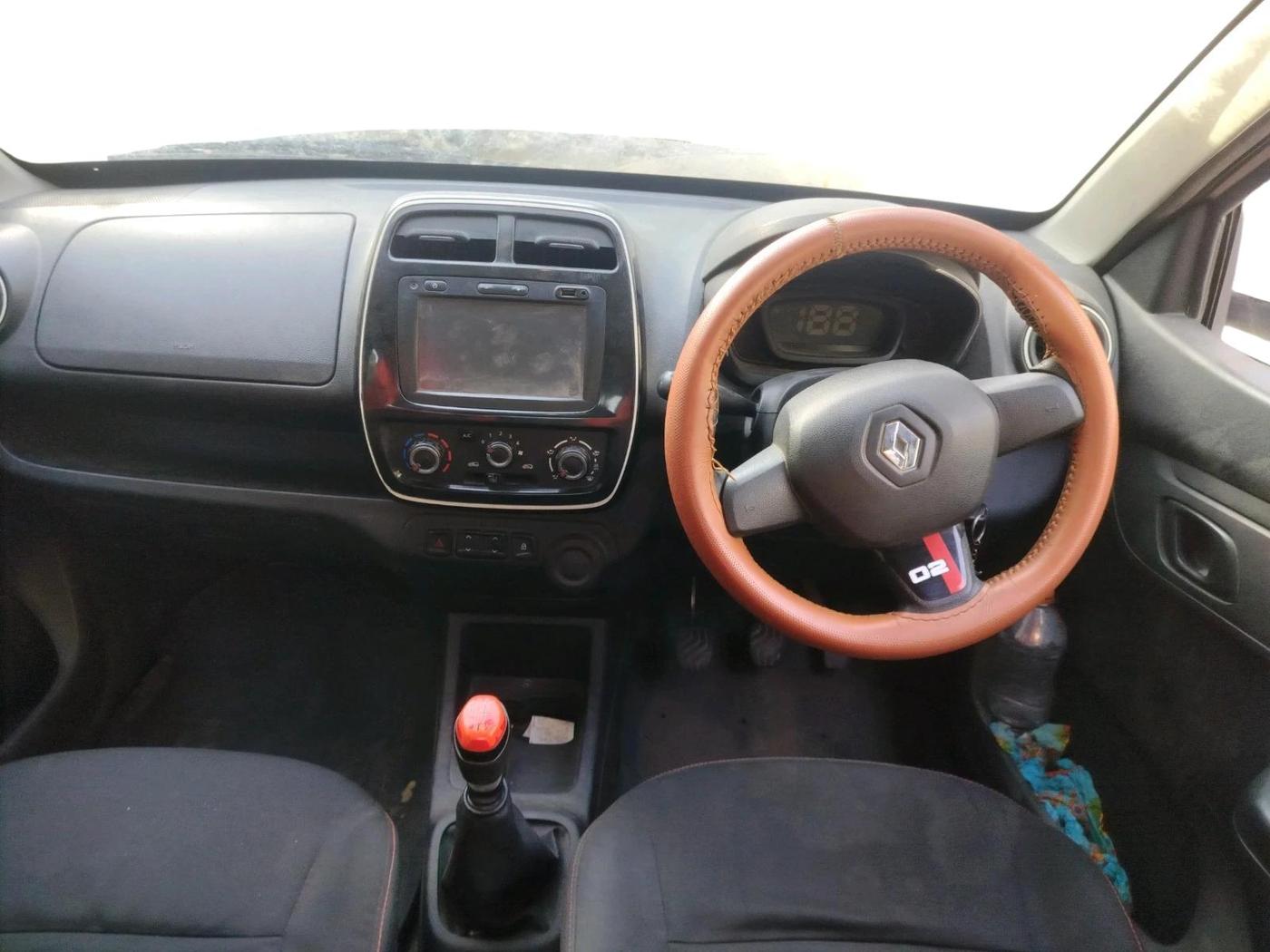 2017 Renault Kwid RXT 1.0, Petrol, Manual, 51,881 km, interior