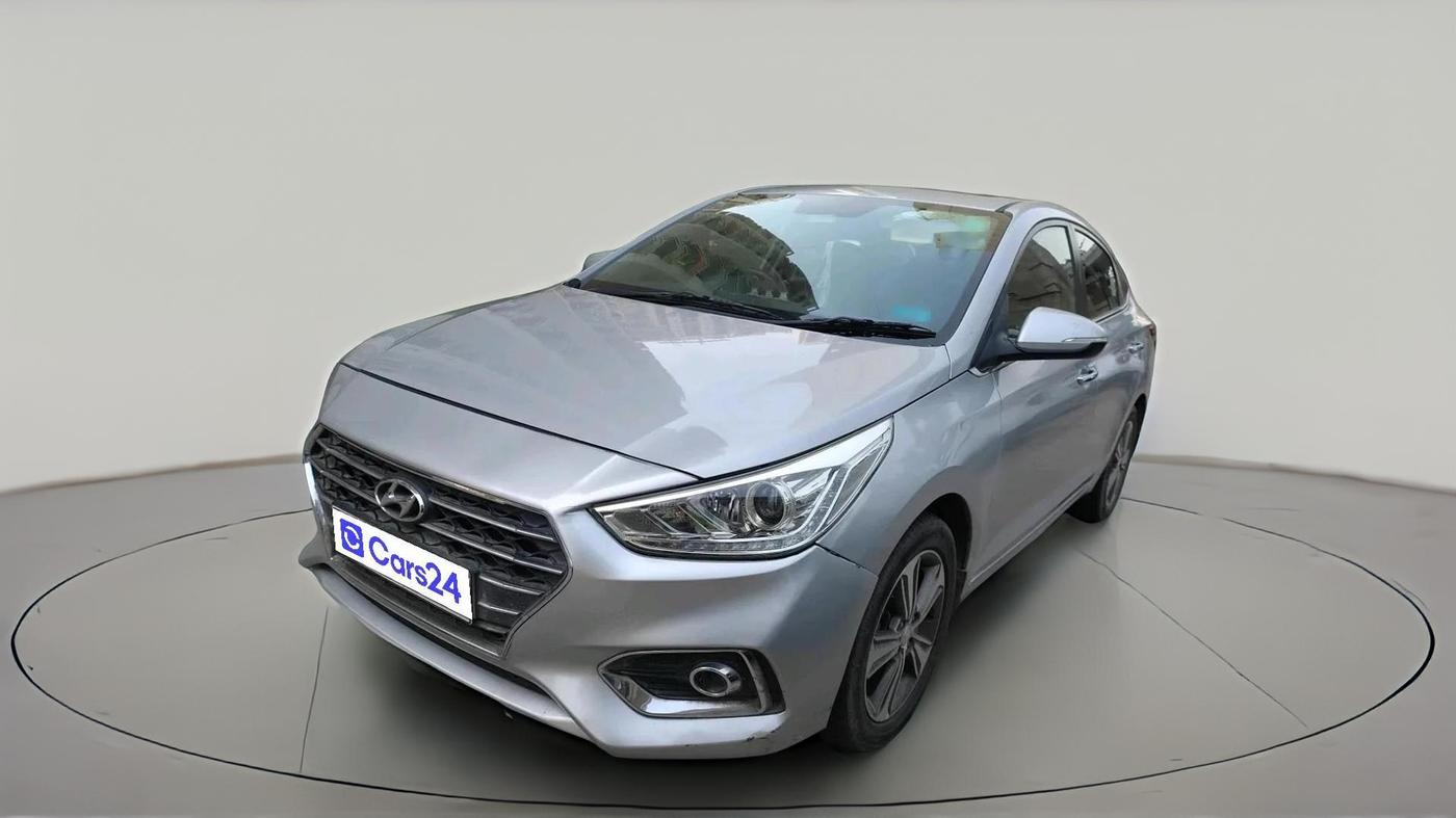 2017 Hyundai Verna 1.6 CRDI SX (O), Diesel, Manual, 91,215 km, exterior