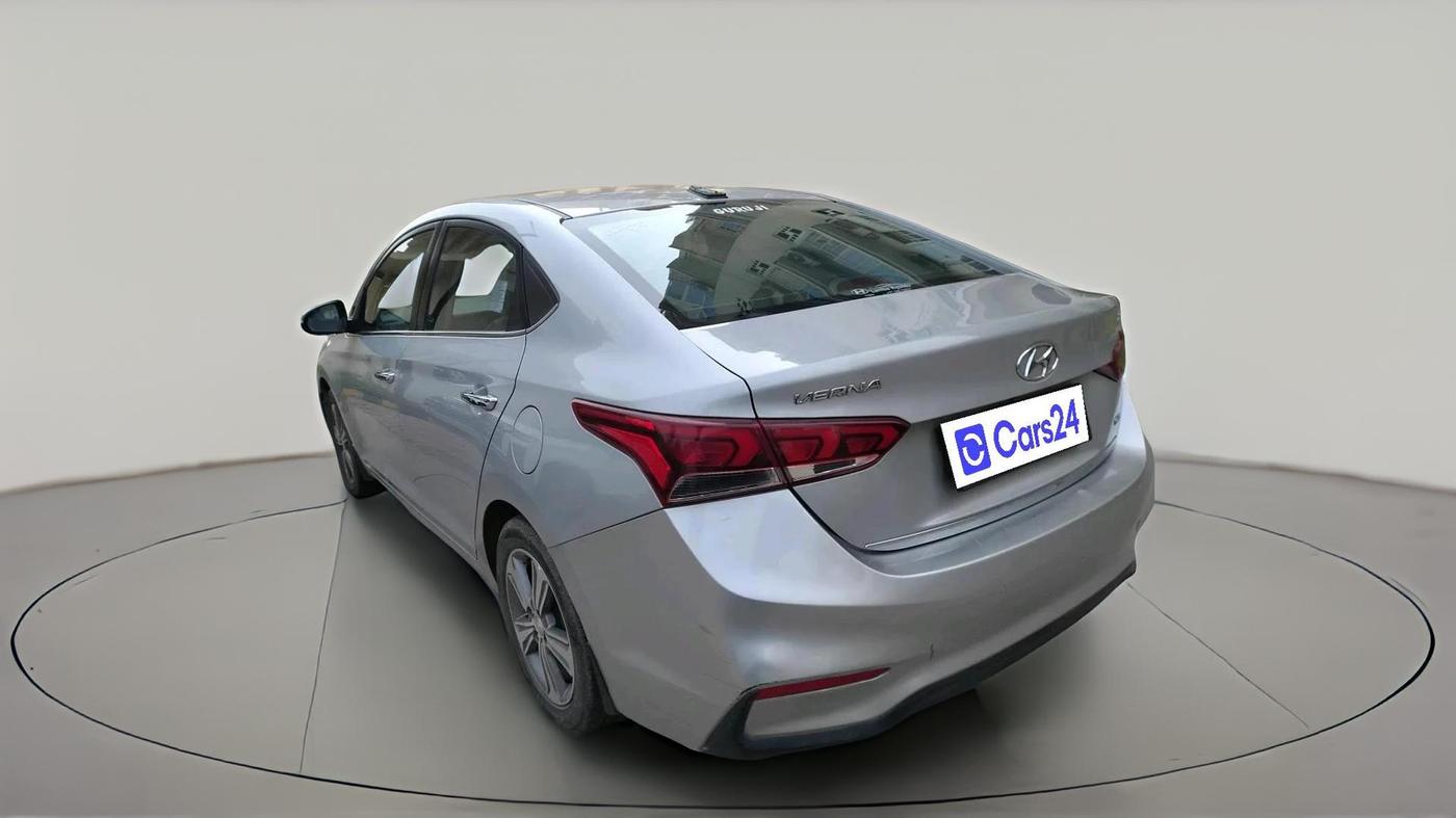 2017 Hyundai Verna 1.6 CRDI SX (O), Diesel, Manual, 91,215 km, exterior