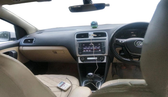 2017 Volkswagen Ameo HIGHLINE1.2L PLUS 16 ALLOY, Petrol, Manual, 1,47,729 km, interior