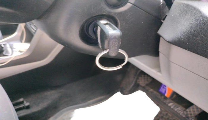 2023 Skoda KUSHAQ AMBITION 1.0L TSI MT, Petrol, Manual, 33,304 km, interior