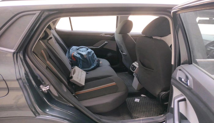 2023 Skoda KUSHAQ AMBITION 1.0L TSI MT, Petrol, Manual, 33,304 km, interior