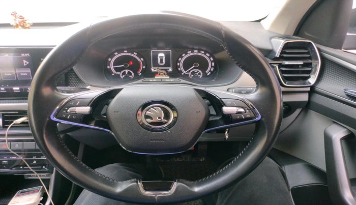 2023 Skoda KUSHAQ AMBITION 1.0L TSI MT, Petrol, Manual, 33,304 km, interior