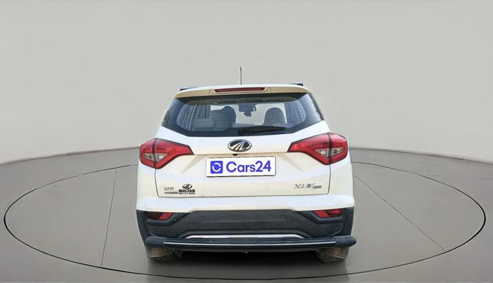 2019 Mahindra XUV300 W8 (O) 1.5 DIESEL AMT, Diesel, Automatic, 1,31,112 km, exterior