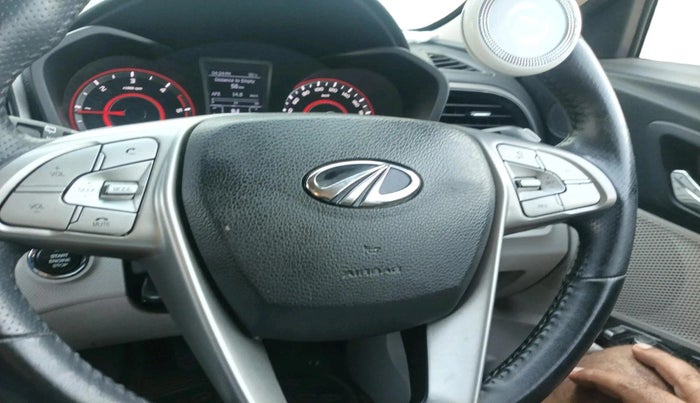 2019 Mahindra XUV300 W8 (O) 1.5 DIESEL AMT, Diesel, Automatic, 1,31,112 km, interior