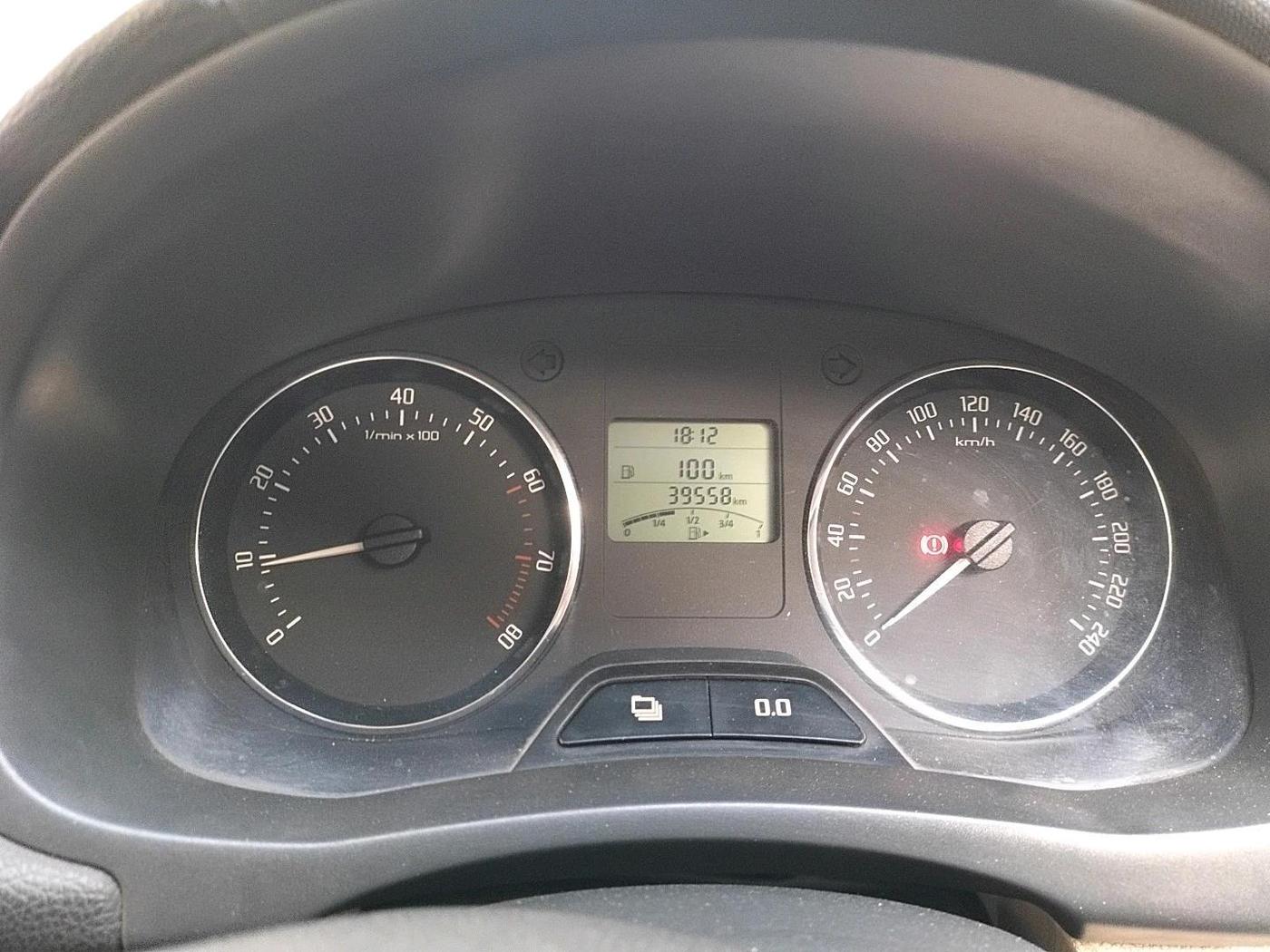 2011 Skoda Fabia ELEGANCE 1.2 MPI, Petrol, Manual, 39,558 km, interior