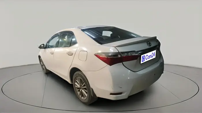 2015 Toyota Corolla Altis GL PETROL, CNG, Manual, 81,844 km, exterior