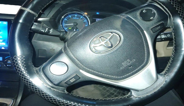 2015 Toyota Corolla Altis GL PETROL, CNG, Manual, 81,844 km, interior