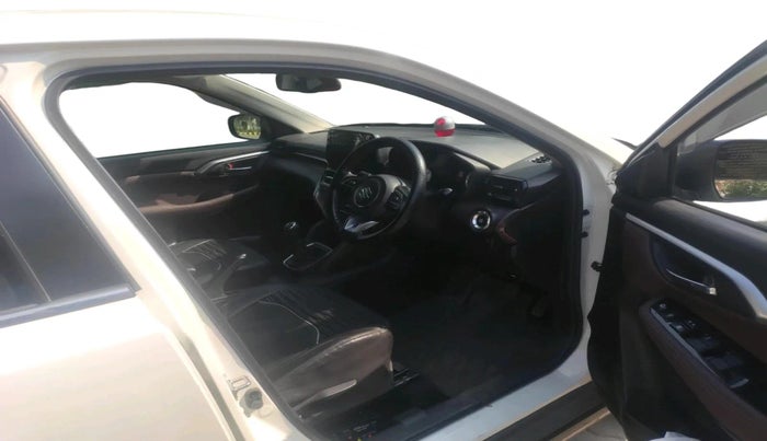 2022 Maruti Grand Vitara ZETA SMART HYBRID, Petrol, Manual, 23,482 km, interior