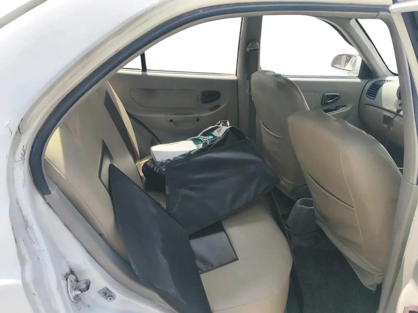 2011 Hyundai Accent GLE, Petrol, Manual, 61,223 km, interior