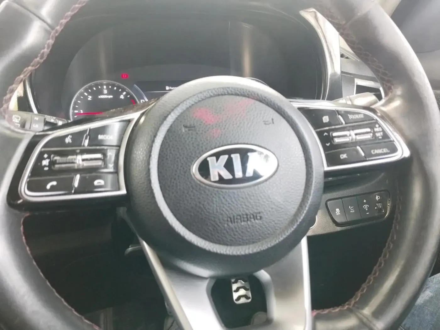 2020 KIA SELTOS GTX PLUS AT 1.5 DIESEL, Diesel, Automatic, 74,195 km, interior