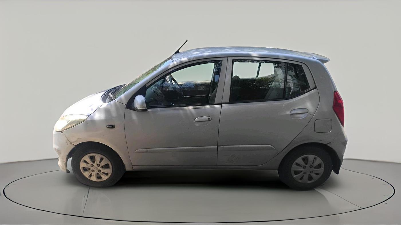 2011 Hyundai i10 SPORTZ 1.2 AT, CNG, Automatic, 95,870 km, exterior